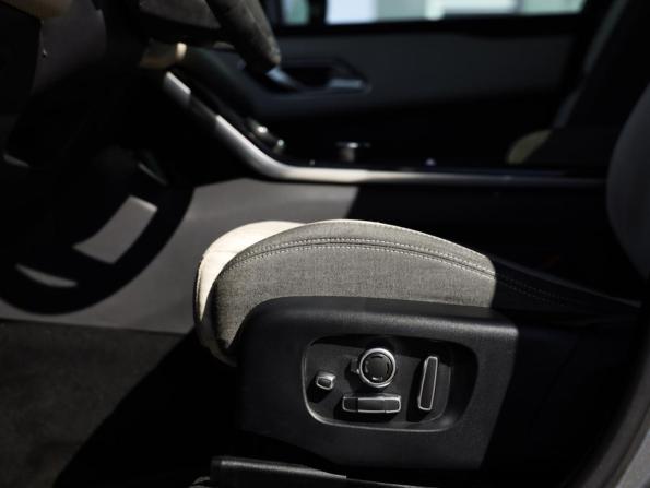 Land Rover Range Rover Velar I с пробегом 2018 года, цена 4 149 000 рублей, 72515 км, внедорожник, Автокод Объявления