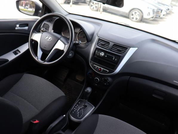Hyundai Solaris I с пробегом 2011 года, цена 750 000 рублей, 134765 км, седан, Автокод Объявления