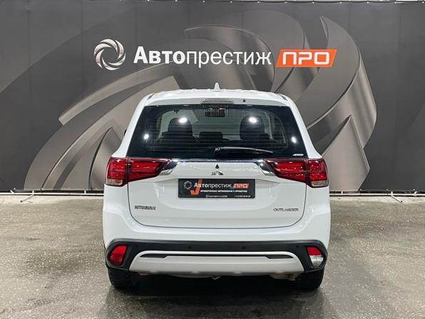 Mitsubishi Outlander III Рестайлинг 3 с пробегом 2019 года, цена 2 170 000 рублей, 112172 км, внедорожник, Автокод Объявления