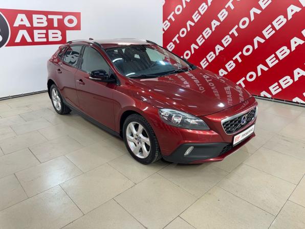 Volvo V40 Cross Country I с пробегом 2014 года, цена 1 450 000 рублей, 176228 км, хэтчбек, Автокод Объявления