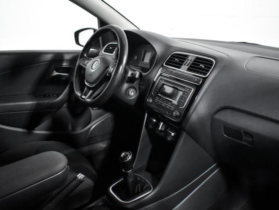 Volkswagen Polo V Рестайлинг Санкт-Петербург  - изображение 14