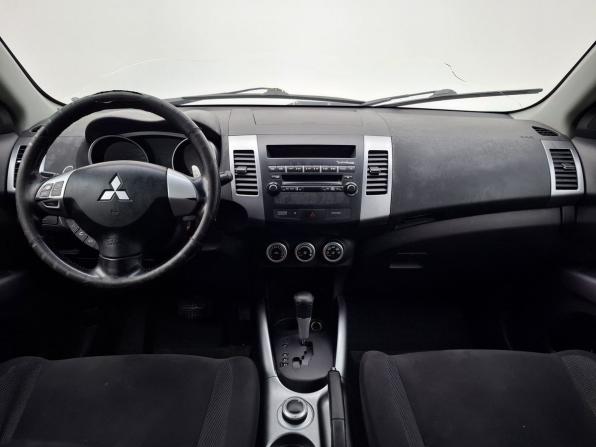 Mitsubishi Outlander II с пробегом 2008 года, цена 715 000 рублей, 260538 км, внедорожник, Автокод Объявления