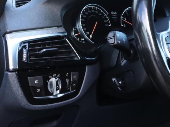 BMW 5 серии VII (G30/G31/G38) с пробегом 2018 года, цена 3 890 000 рублей, 82620 км, седан, Автокод Объявления