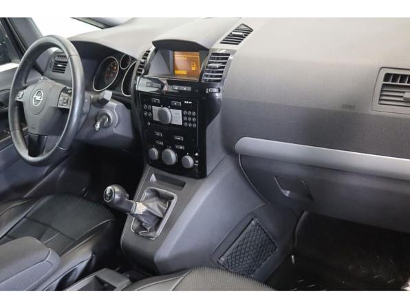 Opel Zafira B Рестайлинг с пробегом 2011 года, цена 704 000 рублей, 246272 км, компактвэн, Автокод Объявления