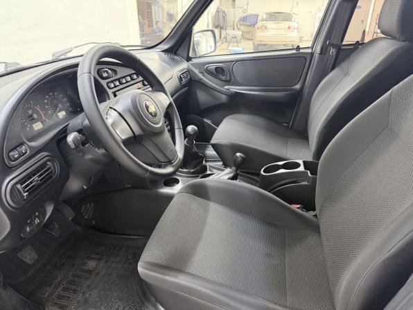Chevrolet Niva I Рестайлинг с пробегом 2018 года, цена 650 000 рублей, 142226 км, внедорожник, Автокод Объявления