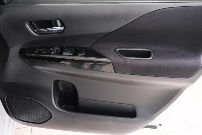 Nissan Serena V (C27) с пробегом 2018 года, цена 1 899 000 рублей, 95000 км, минивэн, Автокод Объявления