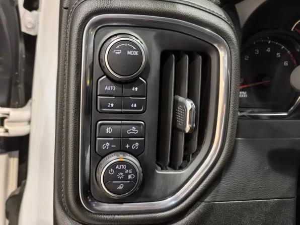 Chevrolet Silverado IV (T1XX) с пробегом 2020 года, цена 4 650 000 рублей, 113175 км, offers.body_type.unknown, Автокод Объявления