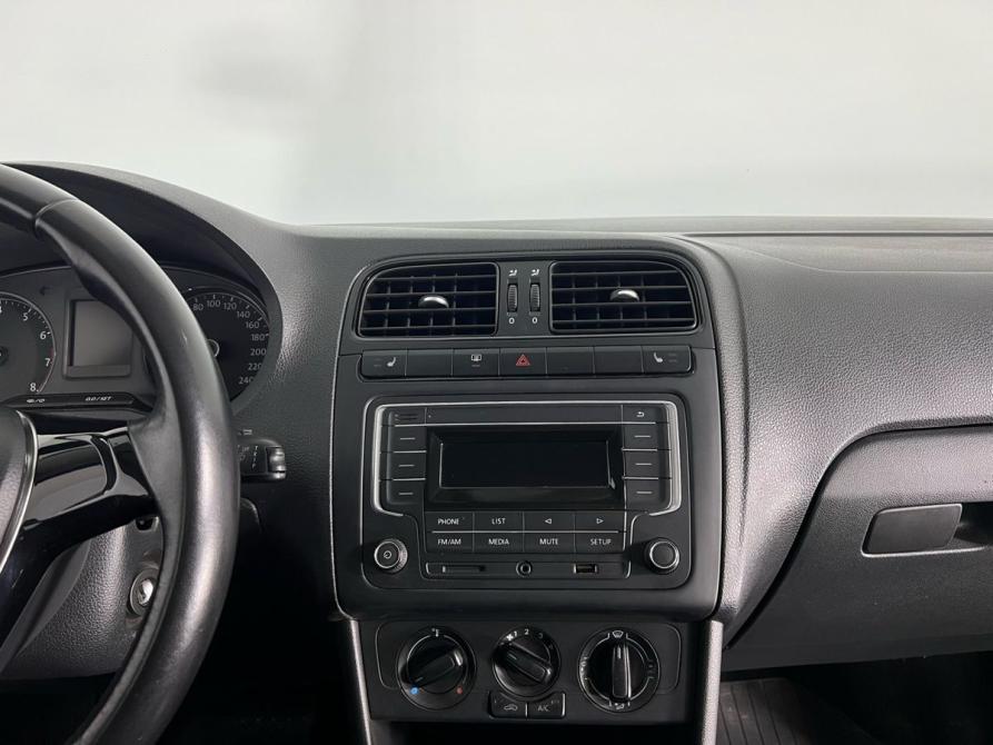 Volkswagen Polo V Рестайлинг Архангельск  - изображение 19