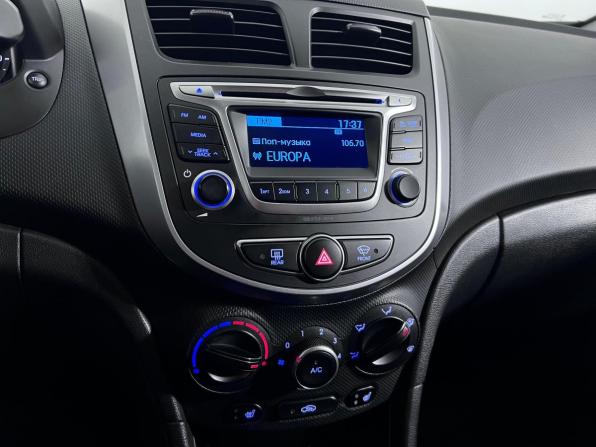 Hyundai Solaris I Рестайлинг с пробегом 2016 года, цена 1 120 000 рублей, 137688 км, хэтчбек, Автокод Объявления