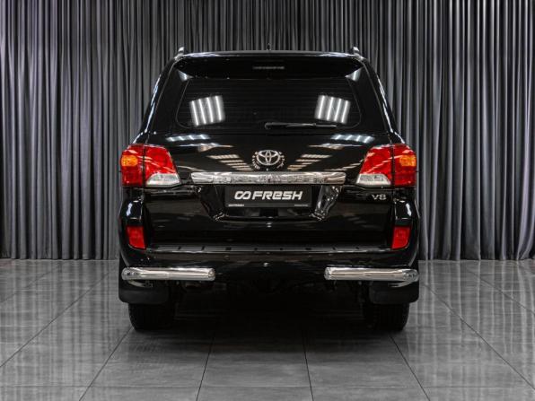 Toyota Land Cruiser 200 Series Рестайлинг 1 с пробегом 2013 года, цена 3 949 000 рублей, 193941 км, внедорожник, Автокод Объявления