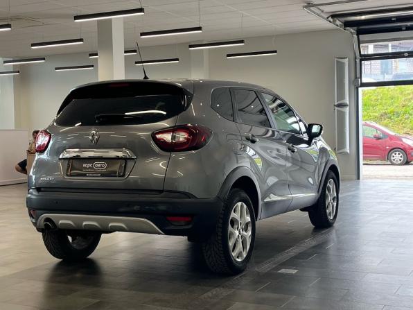 Renault Kaptur I с пробегом 2017 года, цена 951 700 рублей, 182249 км, внедорожник, Автокод Объявления