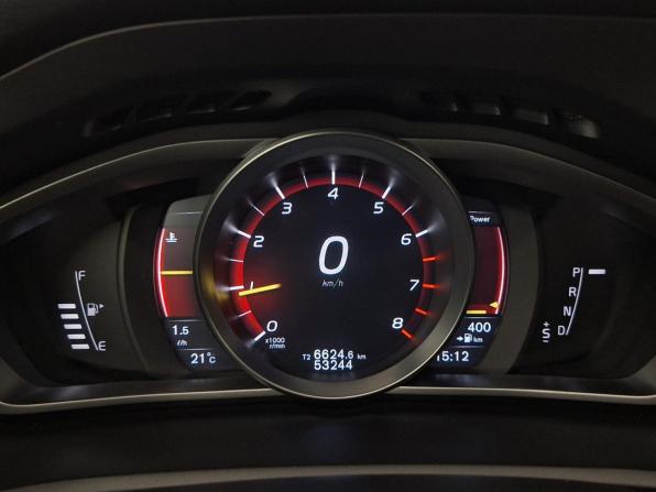 Volvo V40 Cross Country I Рестайлинг с пробегом 2019 года, цена 2 100 000 рублей, 53244 км, хэтчбек, Автокод Объявления