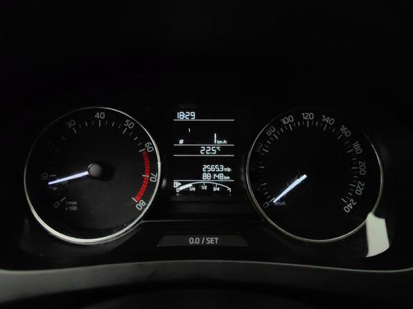 Skoda Rapid I с пробегом 2017 года, цена 1 044 000 рублей, 88000 км, лифтбек, Автокод Объявления