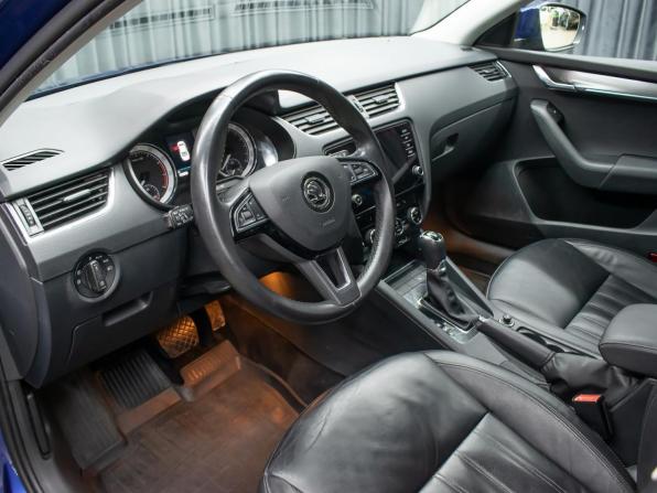 Skoda Octavia III (A7) Рестайлинг с пробегом 2018 года, цена 2 198 000 рублей, 108608 км, лифтбек, Автокод Объявления