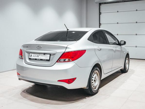 Hyundai Solaris I Рестайлинг с пробегом 2016 года, цена 950 000 рублей, 134991 км, седан, Автокод Объявления