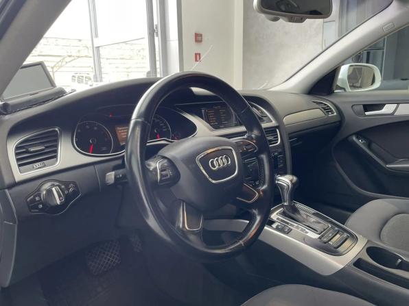 Audi A4 IV (B8) Рестайлинг с пробегом 2013 года, цена 1 150 000 рублей, 220000 км, седан, Автокод Объявления