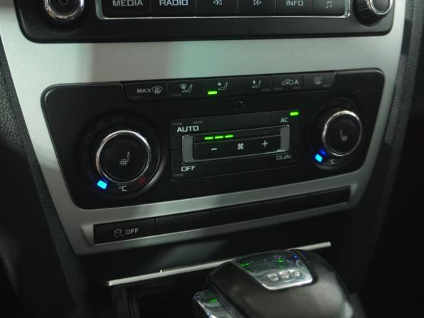 Skoda Octavia II (A5) Рестайлинг с пробегом 2011 года, цена 654 000 рублей, 247662 км, лифтбек, Автокод Объявления