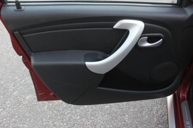 Renault Sandero I с пробегом 2011 года, цена 517 000 рублей, 241491 км, хэтчбек, Автокод Объявления