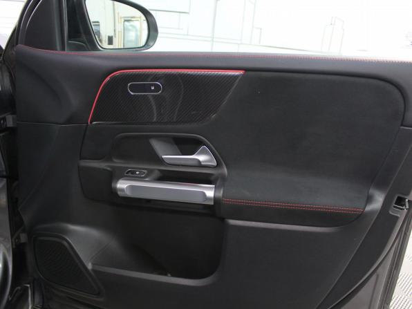 Mercedes-Benz GLB I (X247) с пробегом 2021 года, цена 3 800 000 рублей, 37788 км, внедорожник, Автокод Объявления