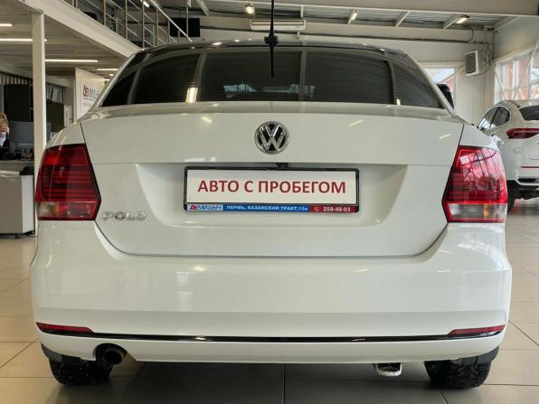 Volkswagen Polo V Рестайлинг с пробегом 2018 года, цена 1 154 000 рублей, 62000 км, седан, Автокод Объявления