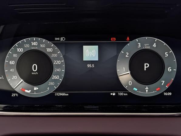 Land Rover Range Rover Evoque II Рестайлинг с пробегом 2024 года, цена 5 335 000 рублей, 12691 км, внедорожник, Автокод Объявления