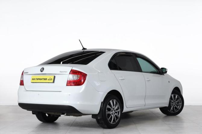 Skoda Rapid I с пробегом 2017 года, цена 1 209 000 рублей, 155000 км, лифтбек, Автокод Объявления