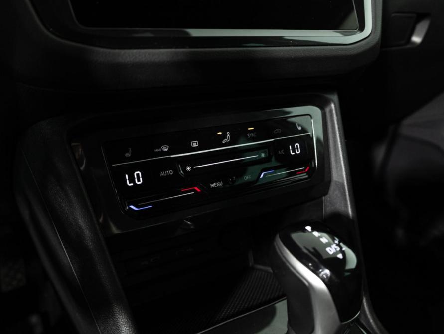 Volkswagen Tiguan II Рестайлинг Санкт-Петербург  - изображение 19