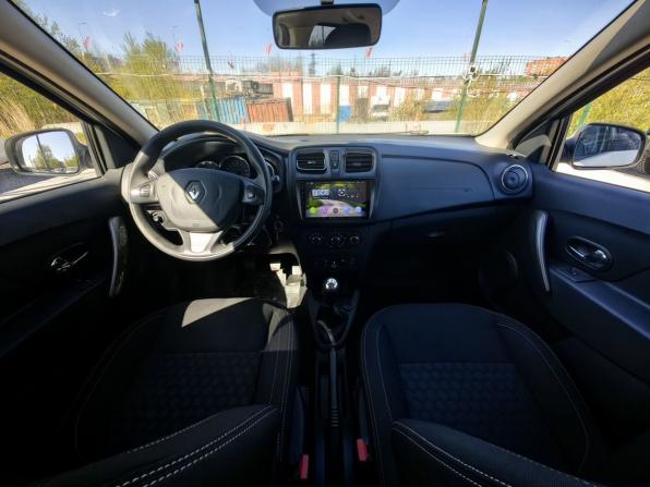Renault Logan II с пробегом 2018 года, цена 779 000 рублей, 129000 км, седан, Автокод Объявления