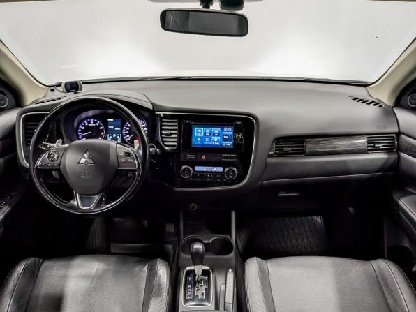 Mitsubishi Outlander III Рестайлинг 2 с пробегом 2015 года, цена 1 899 000 рублей, 125601 км, внедорожник, Автокод Объявления
