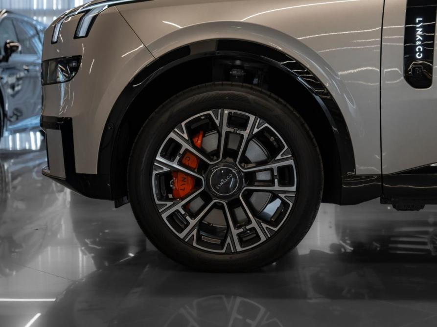Lynk &amp; Co 900 Москва  - изображение 38