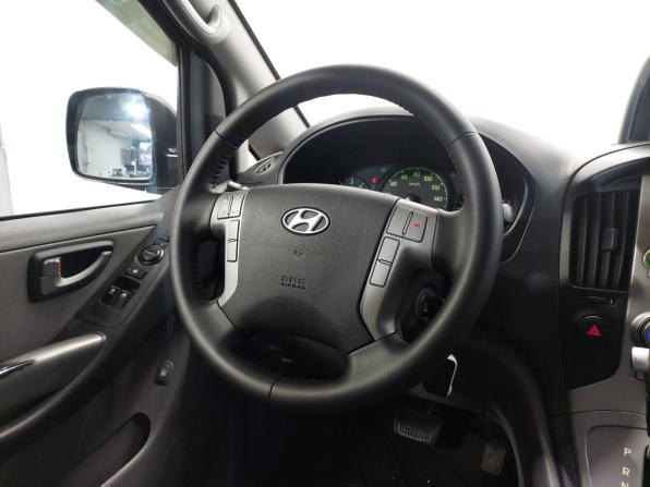 Hyundai Grand Starex I Рестайлинг с пробегом 2015 года, цена 2 450 000 рублей, 198000 км, минивэн, Автокод Объявления