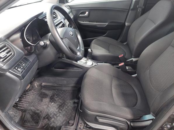 Kia Rio III Рестайлинг с пробегом 2015 года, цена 920 000 рублей, 133500 км, седан, Автокод Объявления