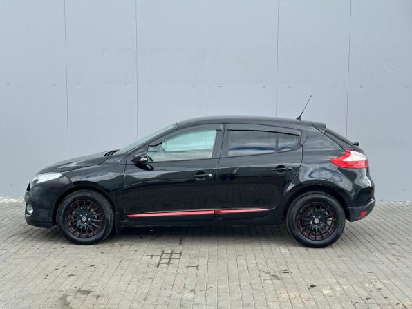 Renault Megane III Рестайлинг с пробегом 2013 года, цена 569 000 рублей, 293799 км, хэтчбек, Автокод Объявления