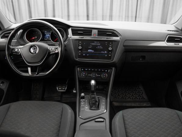 Volkswagen Tiguan II с пробегом 2019 года, цена 2 450 000 рублей, 133490 км, внедорожник, Автокод Объявления