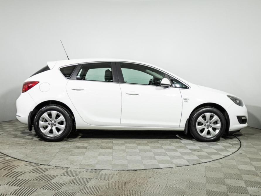 Opel Astra J Рестайлинг Санкт-Петербург  - изображение 4