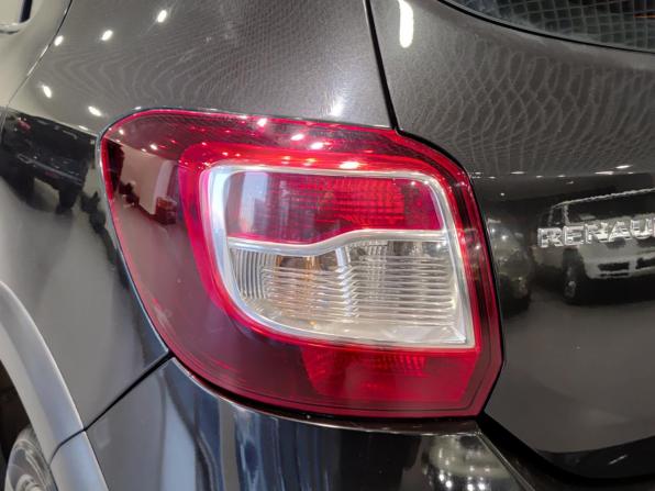 Renault Sandero II с пробегом 2017 года, цена 947 000 рублей, 138050 км, хэтчбек, Автокод Объявления