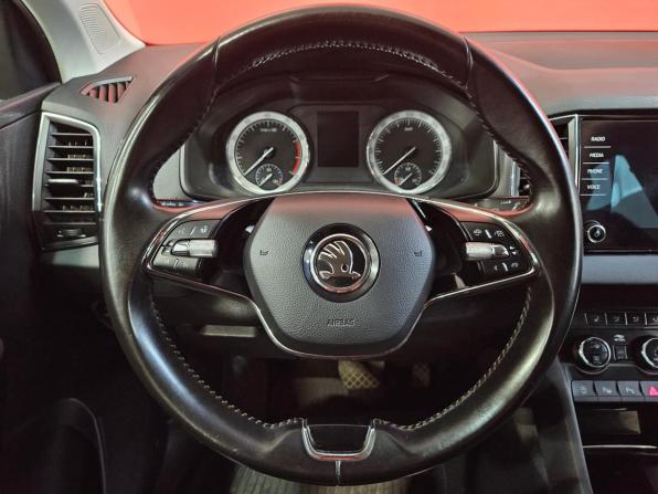 Skoda Karoq I с пробегом 2020 года, цена 2 399 000 рублей, 98142 км, внедорожник, Автокод Объявления