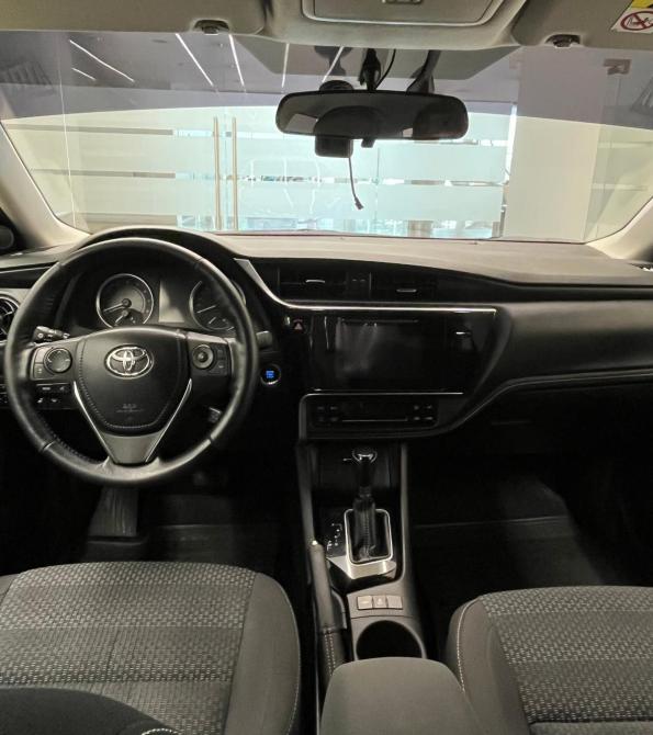 Toyota Corolla XI (E160 E170 E180) Рестайлинг 1 Челябинск  - изображение 24
