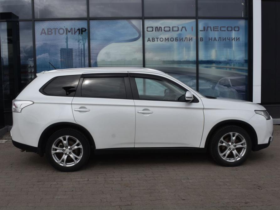 Mitsubishi Outlander III Рестайлинг Архангельск  - изображение 4