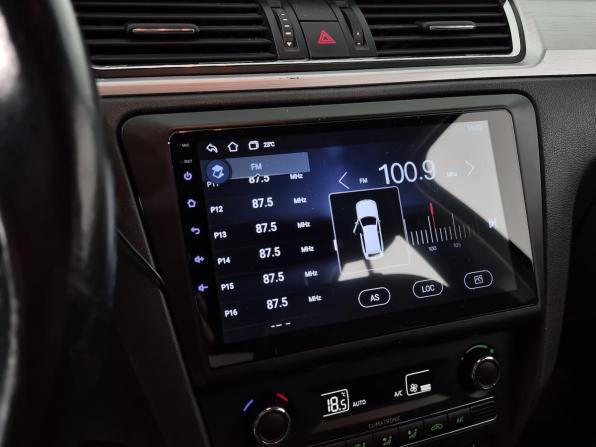Skoda Rapid I с пробегом 2014 года, цена 565 000 рублей, 306926 км, лифтбек, Автокод Объявления