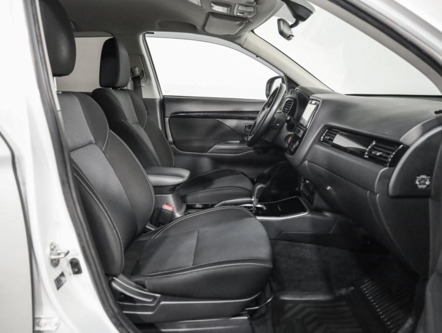 Mitsubishi Outlander III Рестайлинг 3 Санкт-Петербург  - изображение 18