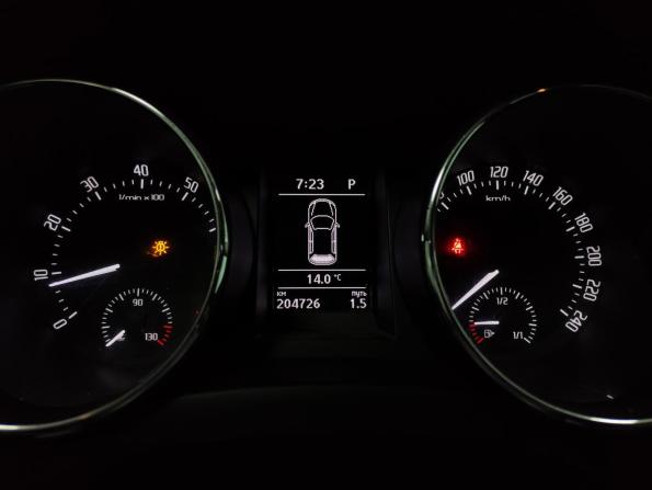Skoda Yeti I Рестайлинг с пробегом 2015 года, цена 980 000 рублей, 204723 км, внедорожник, Автокод Объявления