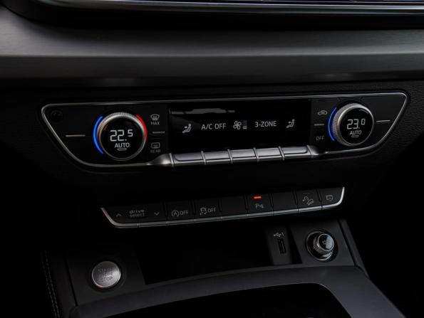 Audi Q5 II (FY) Рестайлинг с пробегом 2023 года, цена 4 830 000 рублей, 27945 км, внедорожник, Автокод Объявления