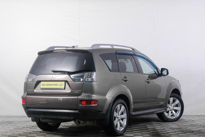 Mitsubishi Outlander II Рестайлинг с пробегом 2010 года, цена 1 149 000 рублей, 210000 км, внедорожник, Автокод Объявления