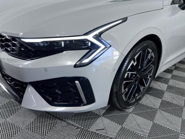 Kia K5 III Рестайлинг с пробегом 2024 года, цена 3 799 000 рублей, 66944 км, седан, Автокод Объявления