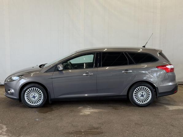 Ford Focus III с пробегом 2012 года, цена 830 000 рублей, 195120 км, универсал, Автокод Объявления