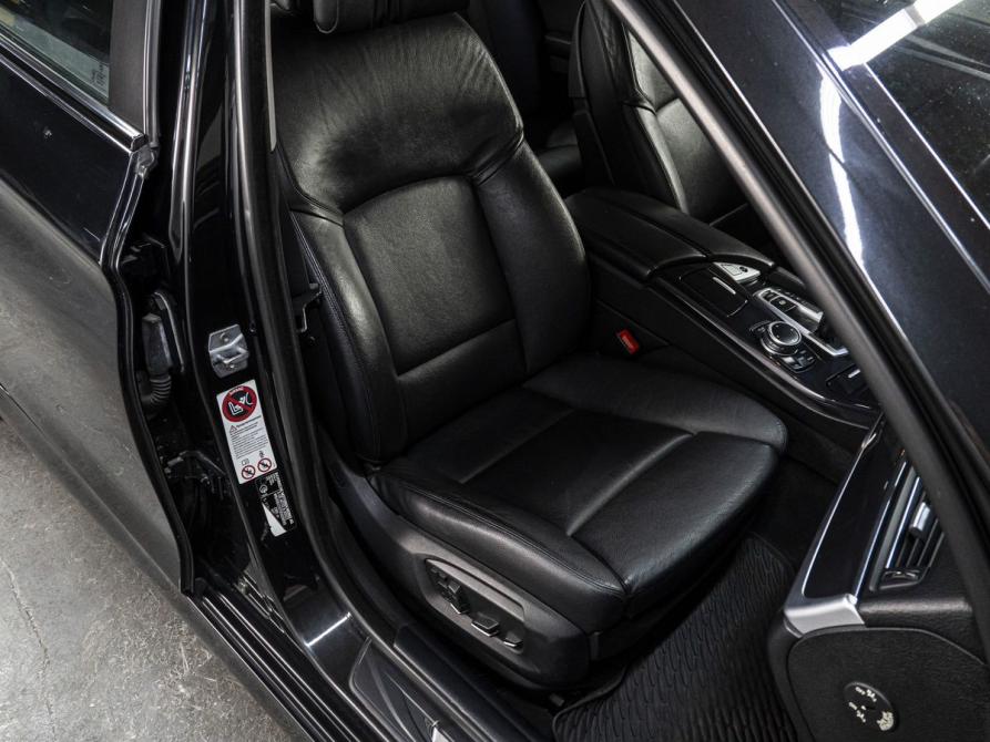 BMW 5 серии VI (F10/F11/F07) Рестайлинг Тюмень  - изображение 17