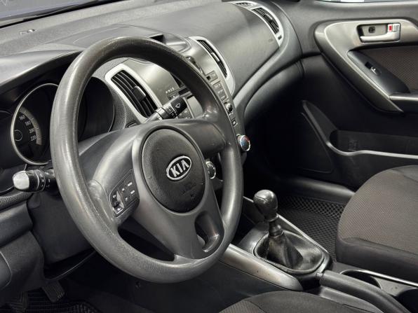 Kia Cerato II с пробегом 2011 года, цена 589 900 рублей, 203000 км, седан, Автокод Объявления
