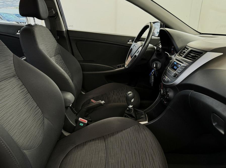 Hyundai Solaris I Рестайлинг Москва  - изображение 11