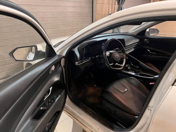 Hyundai Elantra VII (CN7) с пробегом 2021 года, цена 1 870 000 рублей, 58553 км, седан, Автокод Объявления